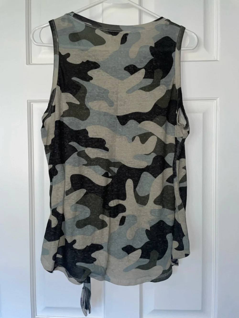 Maurices Gray and Charcoal Printed USA Top - Picture 5 of 5